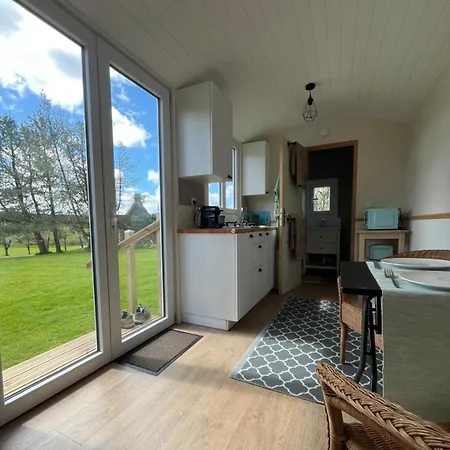 La Petite Maison Verte Plevin
